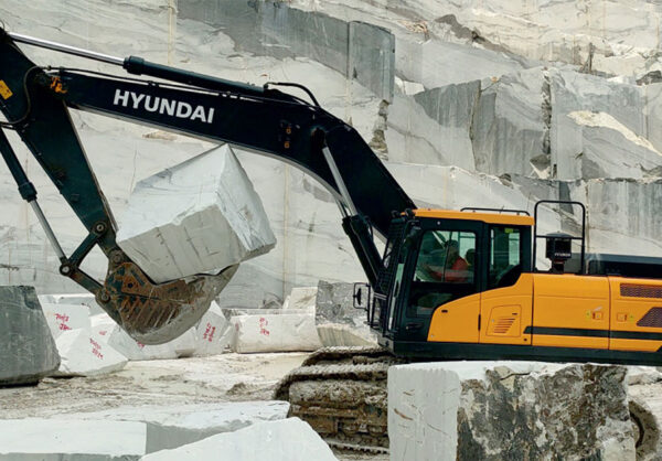 Hyundai HX380L - Image 3